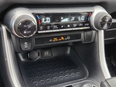 2025 Toyota RAV4 HYBRID LE