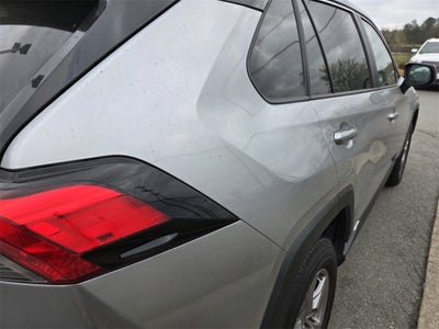 2025 Toyota RAV4 HYBRID LE