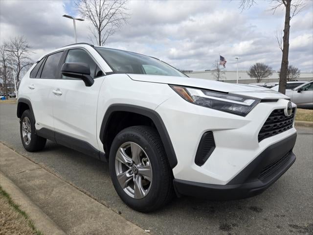 2025 Toyota RAV4 HYBRID LE