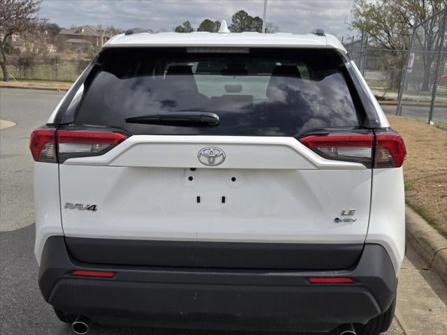 2025 Toyota RAV4 HYBRID LE