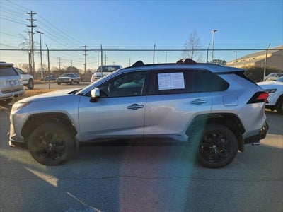 2022 Toyota RAV4 HYBRID SE