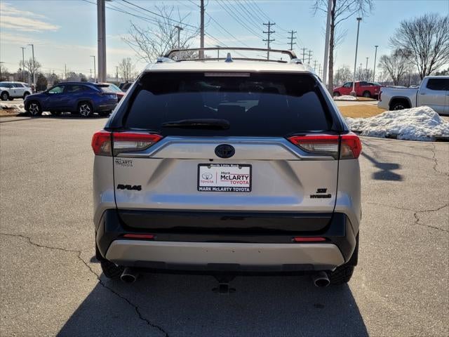 2022 Toyota RAV4 HYBRID SE