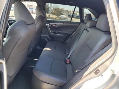 2022 Toyota RAV4 HYBRID SE