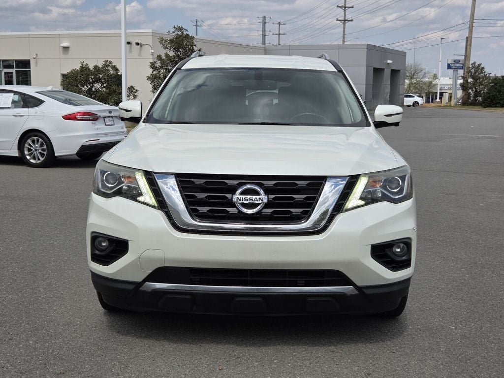 2017 Nissan Pathfinder SL