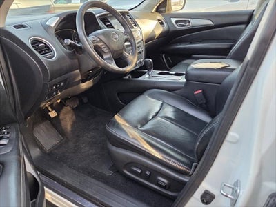 2017 Nissan Pathfinder SL