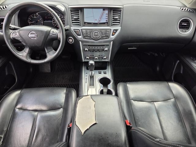 2017 Nissan Pathfinder SL