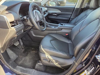 2025 Toyota GRAND HIGHLANDER XLE
