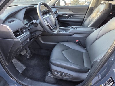 2025 Toyota GRAND HIGHLANDER XLE