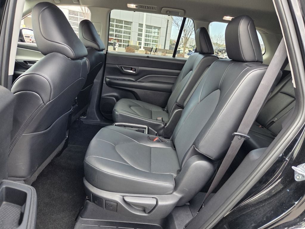 2025 Toyota GRAND HIGHLANDER Platinum