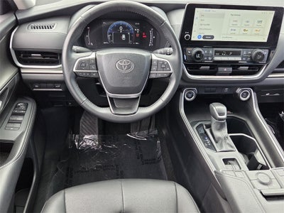 2025 Toyota GRAND HIGHLANDER Platinum