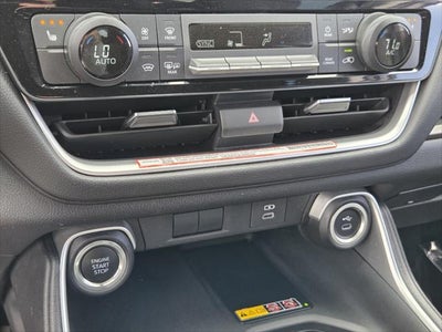 2025 Toyota GRAND HIGHLANDER Platinum