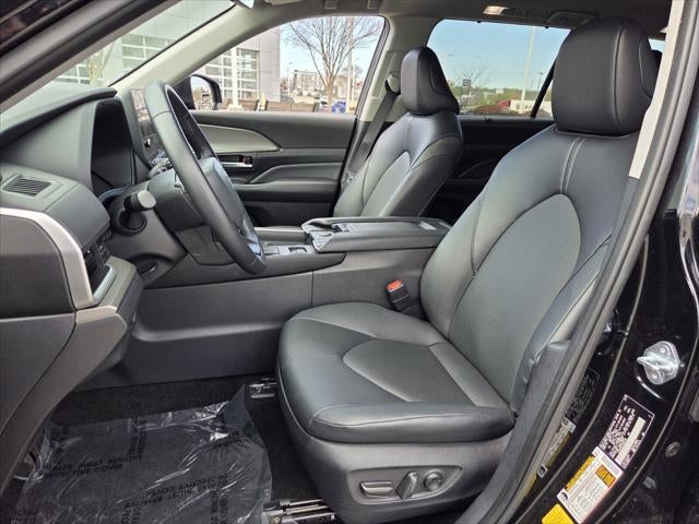2025 Toyota GRAND HIGHLANDER Platinum