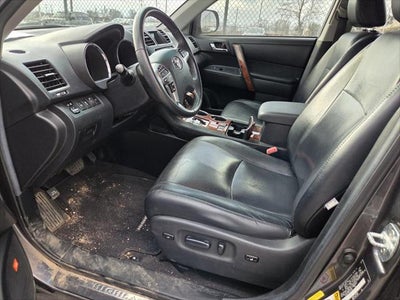 2013 Toyota HIGHLANDER Limited