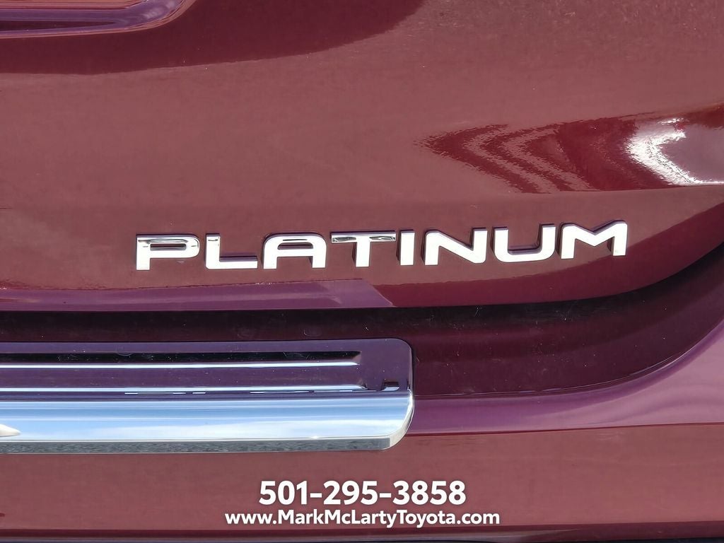 2026 Toyota Highlander Hybrid Platinum