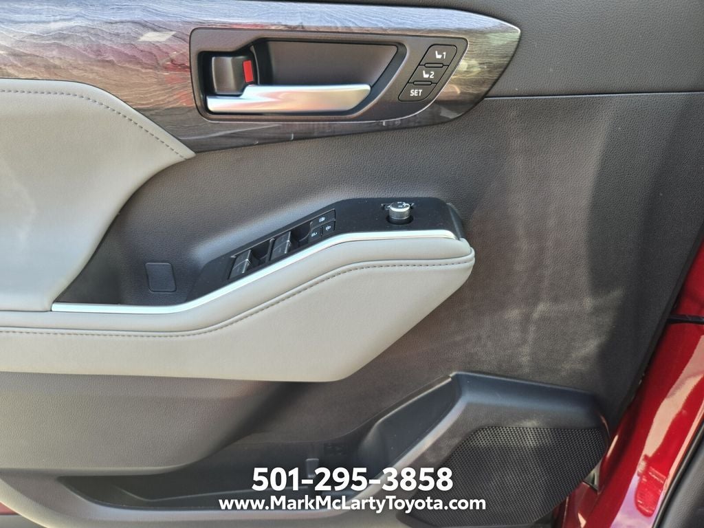 2026 Toyota Highlander Hybrid Platinum