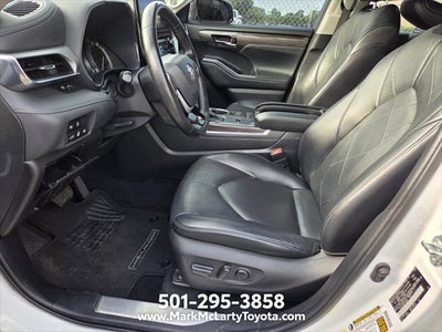 2022 Toyota Highlander Platinum