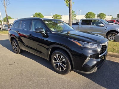 2022 Toyota HIGHLANDER HYBRD XLE