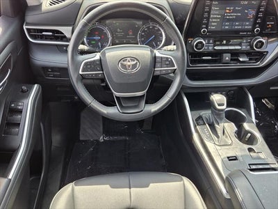 2022 Toyota HIGHLANDER HYBRD XLE