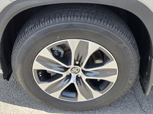 2022 Toyota HIGHLANDER HYBRD XLE