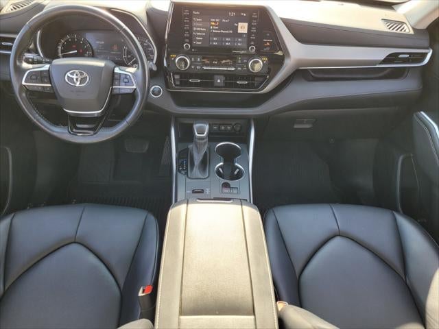 2020 Toyota HIGHLANDER XLE