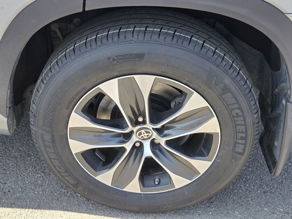 2020 Toyota HIGHLANDER XLE