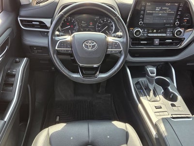 2020 Toyota HIGHLANDER XLE