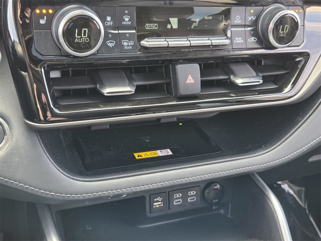 2023 Toyota HIGHLANDER HYBRD XLE