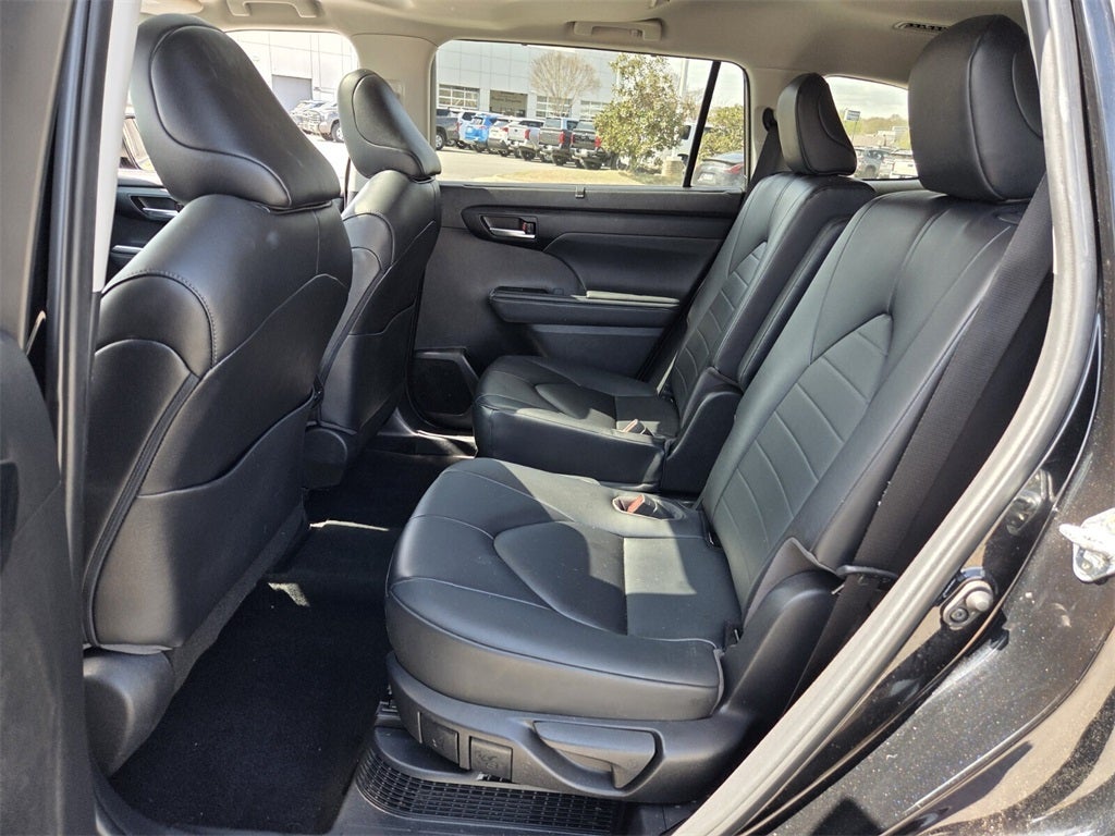 2023 Toyota HIGHLANDER HYBRD XLE