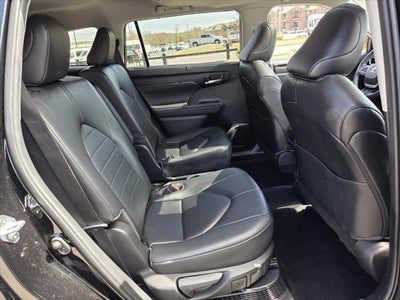 2023 Toyota HIGHLANDER HYBRD XLE