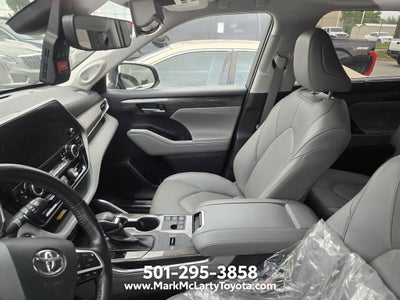 2023 Toyota HIGHLANDER Limited