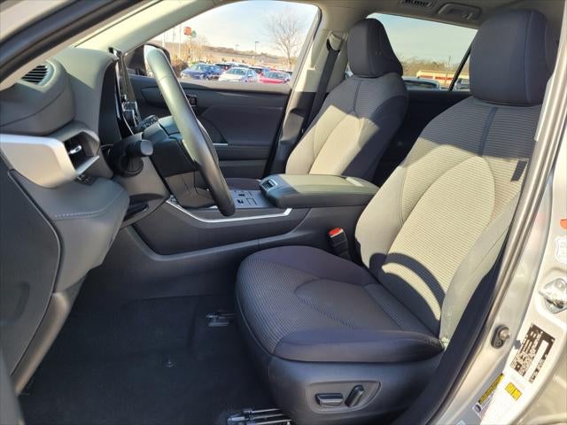 2024 Toyota HIGHLANDER LE AWD