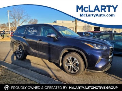 2024 Toyota HIGHLANDER XLE