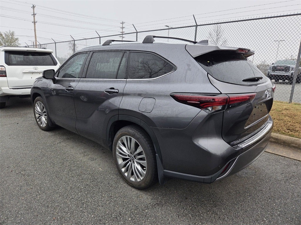 2024 Toyota HIGHLANDER Platinum