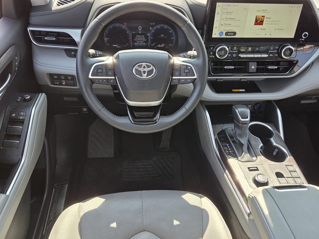 2024 Toyota HIGHLANDER Platinum