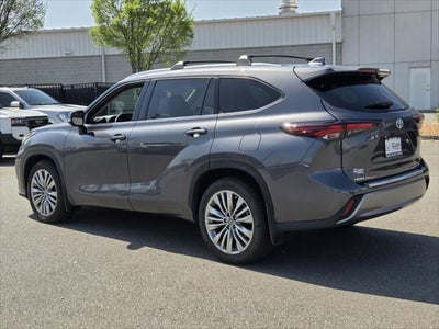 2024 Toyota HIGHLANDER Platinum