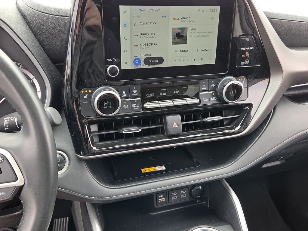 2024 Toyota HIGHLANDER XLE