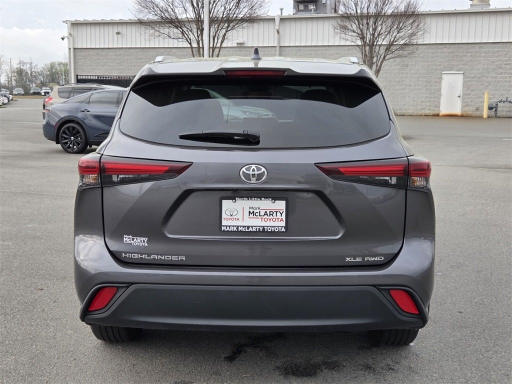 2025 Toyota HIGHLANDER XLE