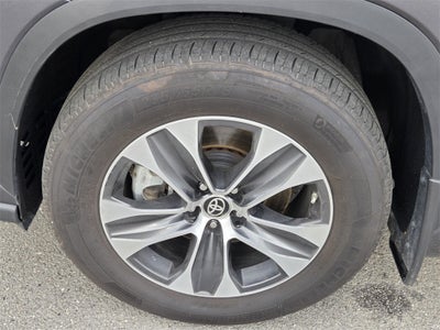 2025 Toyota HIGHLANDER XLE