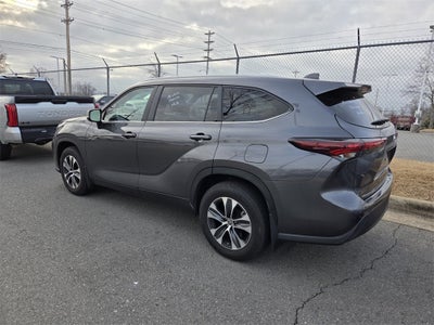 2025 Toyota HIGHLANDER XLE