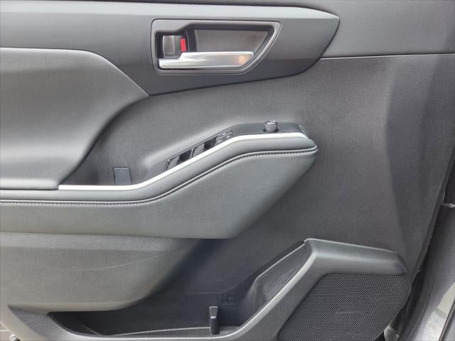 2025 Toyota HIGHLANDER XLE