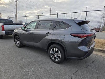 2025 Toyota HIGHLANDER XLE