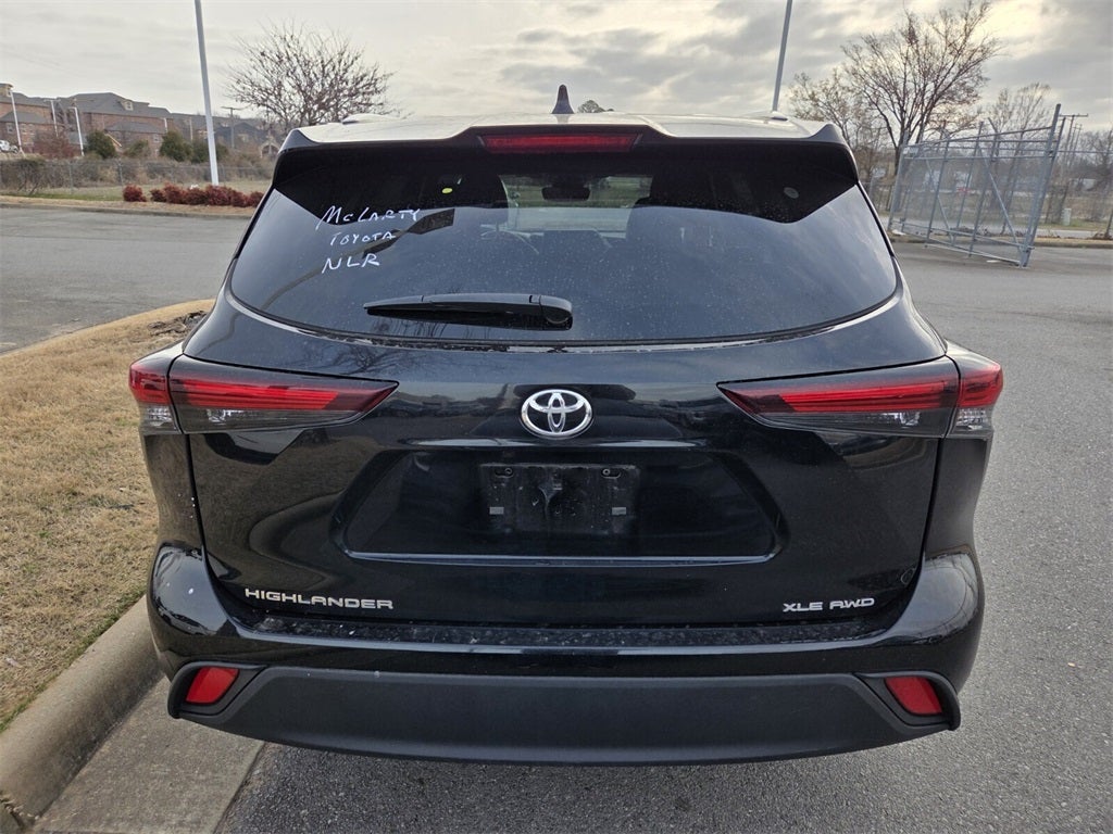 2025 Toyota HIGHLANDER XLE