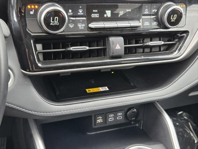 2025 Toyota HIGHLANDER XLE