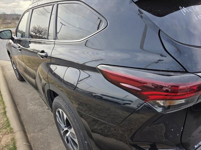 2025 Toyota HIGHLANDER XLE