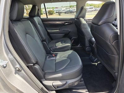 2026 Toyota HIGHLANDER Limited