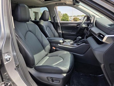 2026 Toyota HIGHLANDER Limited