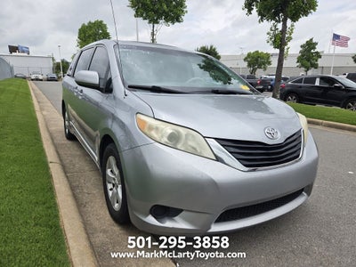 2013 Toyota SIENNA LE 3.5L LE 8 Passenger