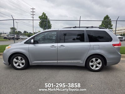 2013 Toyota SIENNA LE 3.5L LE 8 Passenger