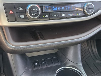 2015 Toyota HIGHLANDER XLE V6