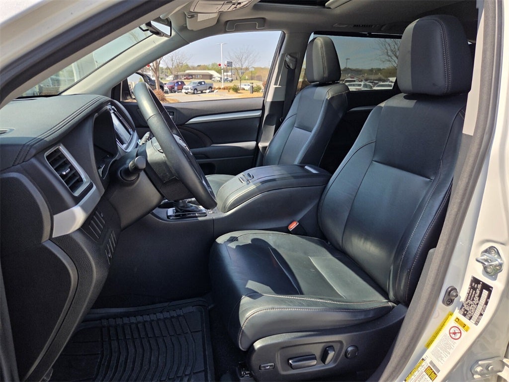 2015 Toyota HIGHLANDER XLE V6